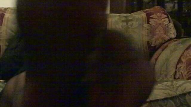 యువ సెడక్ట్రెస్ కటన్నా వైబ్రేటర్ బొమ్మతో తన సెక్స్ వీడియో తెలుగులో పుస్సీని ఆహ్లాదపరుస్తుంది